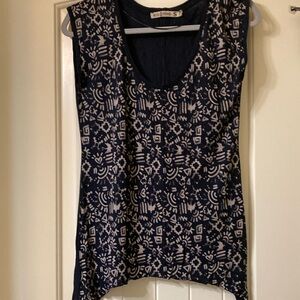 Attr@ttiVo Navy Sleeveless Top